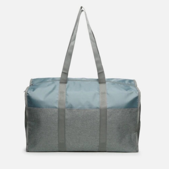 DSW Duffle Weekender Travel Bag Sage Green Nylon NEW VIP Exclusive - Picture 3 of 5